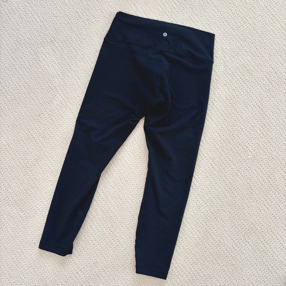 Women’s Size 10 Lululemon Black Wunder Under High-Rise Tight 25" - Picture 3 of 8